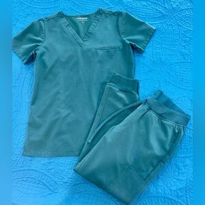 Mandala Caribbean Blue Scrub Set